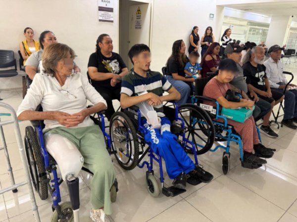 Entrega DIF Estatal aparatos funcionales a beneficiarios de las regiones centro y noroeste