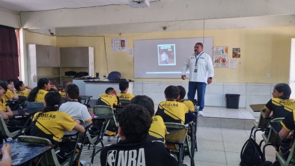 A través de programa especial, previene DSPM a jóvenes contra faltas administrativas
