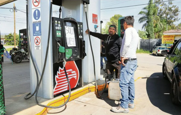 Empresarios advierten por desabasto de gasolinas en Jalisco, Chihuahua y otros 9 estados