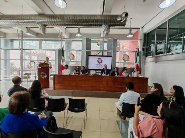 El matrimonio es entre un hombre y una mujer, quieran o no: Ruth Sánchez