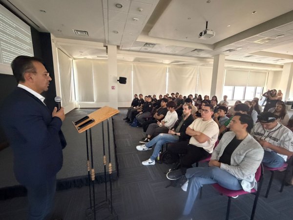 Presenta Centro Bancario de Chihuahua  retos de Ciberseguridad e IA