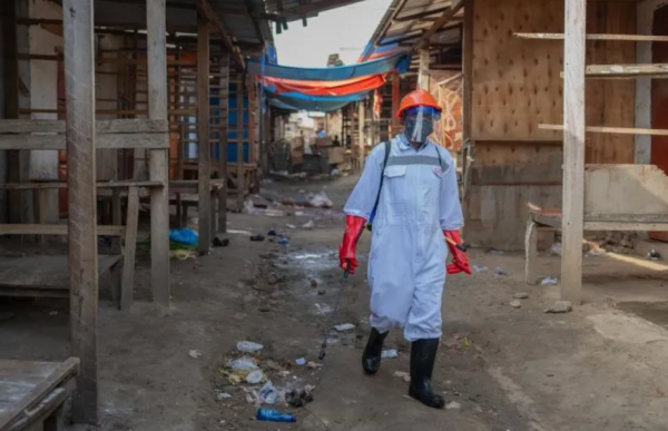 Congo espera visita del director de la OMS para evaluar epidemia de ébola