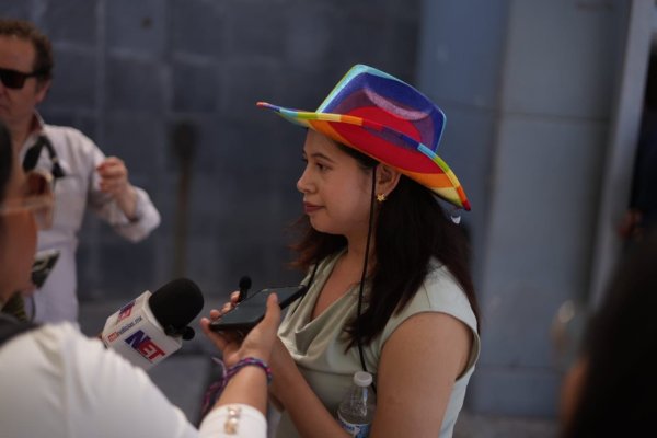 16 años de omisión y discriminación: Diputada Argüelles acompaña protesta LGBT+ por retiro del matrimonio igualitario
