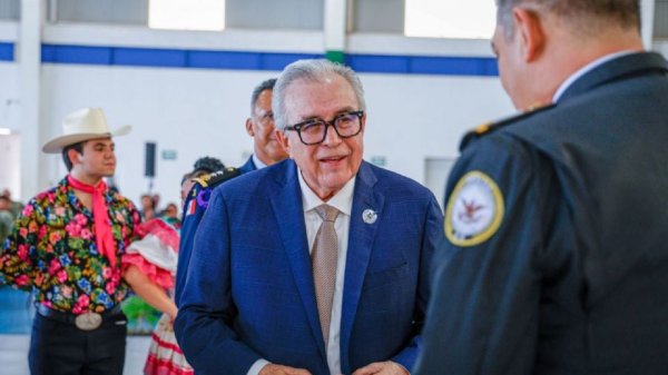 “Con la frente en alto no dejaré de luchar”: Rocha Moya afirma que acudió a declarar a la FGR en Culiacán