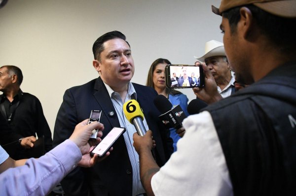 Condenan Diputados PAN uso de la violencia como presión política en el Congreso