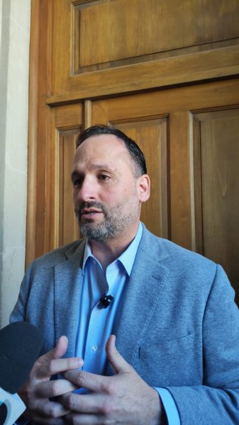 Corral se esconde tras el fuero y no enfrenta a la justicia de Chihuahua: Santiago De la Peña