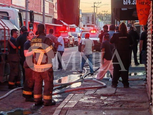 Fuerte incendio consume carnicería en zona centro