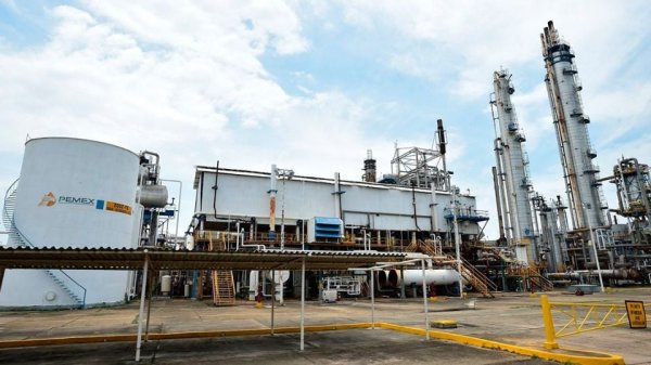 Se registra conato de incendio en complejo petroquímico de Pemex en Veracruz