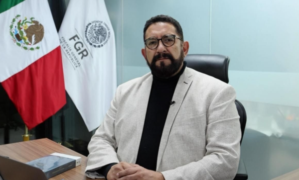 Ninguno de los funcionarios acusados por EU de nexos con el narco tiene ficha roja de Interpol: FGR