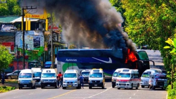 Reportan la captura de presuntos integrantes del CJNG tras quema de vehículos en Zitácuaro