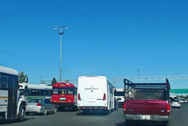 Se registra acarreo masivo a la 