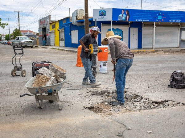 Anuncia Valenciano inicio de pavimentación en la avenida Octava Sur de Delicias
